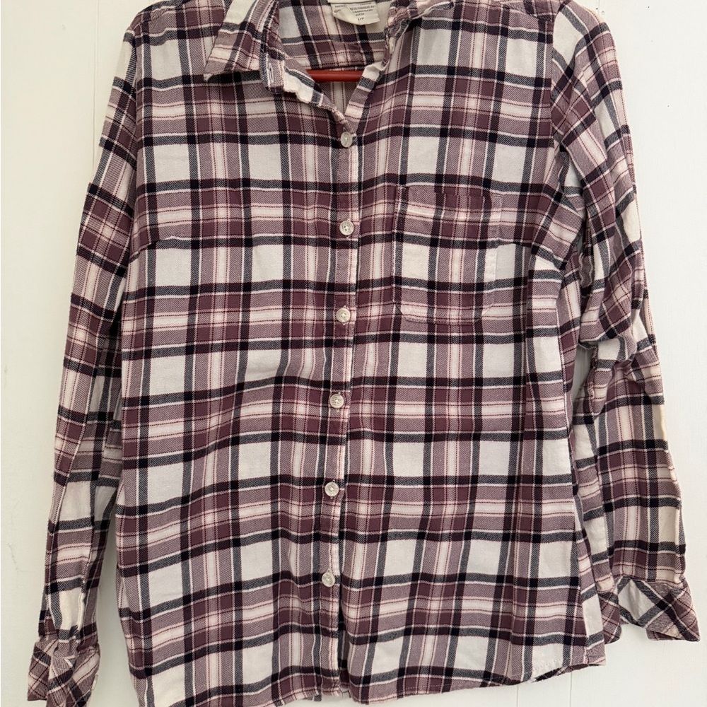 Dickies Women's Plaid Button-Up Shirt in Burgundy and White